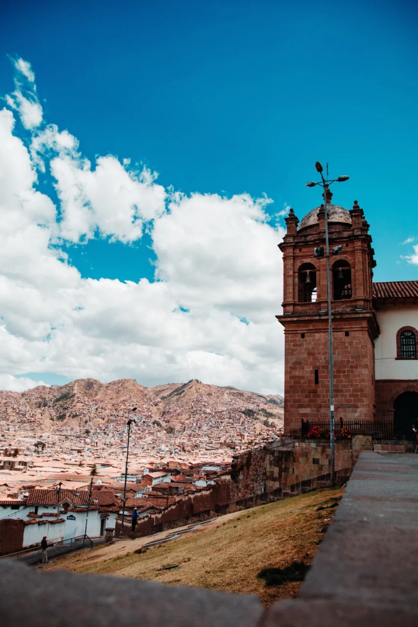 Vue depuis les hauteurs de Cusco au Pérou